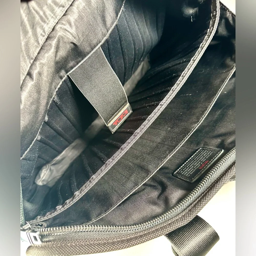 Tumi Alpha Expandable Organizer Laptop Briefcase Model 26160DH